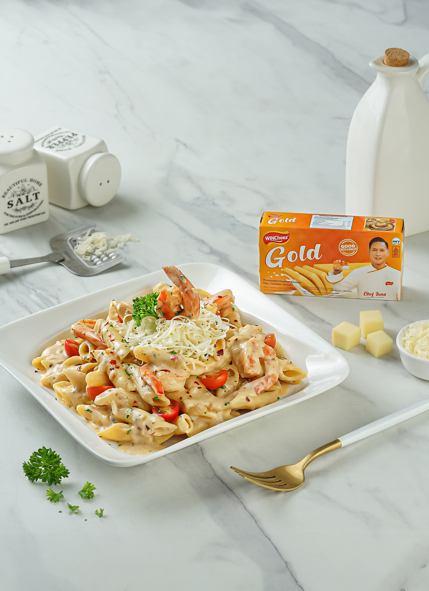 Cheezy & Creamy Penne Carbonara
